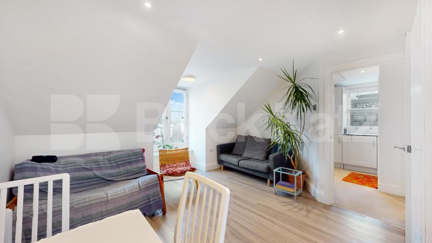 Top Floor One Bedroom Flat with Open Plan Living on Stroud Green Road Stroud Green Road, Finsbury Park